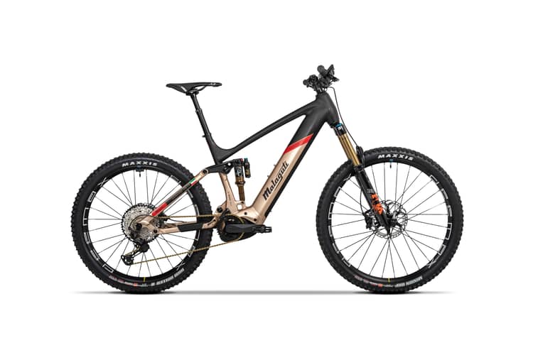 High-performance Malaguti Superiore LTD mountain bike with full suspension and disc brakes, model year 2022.